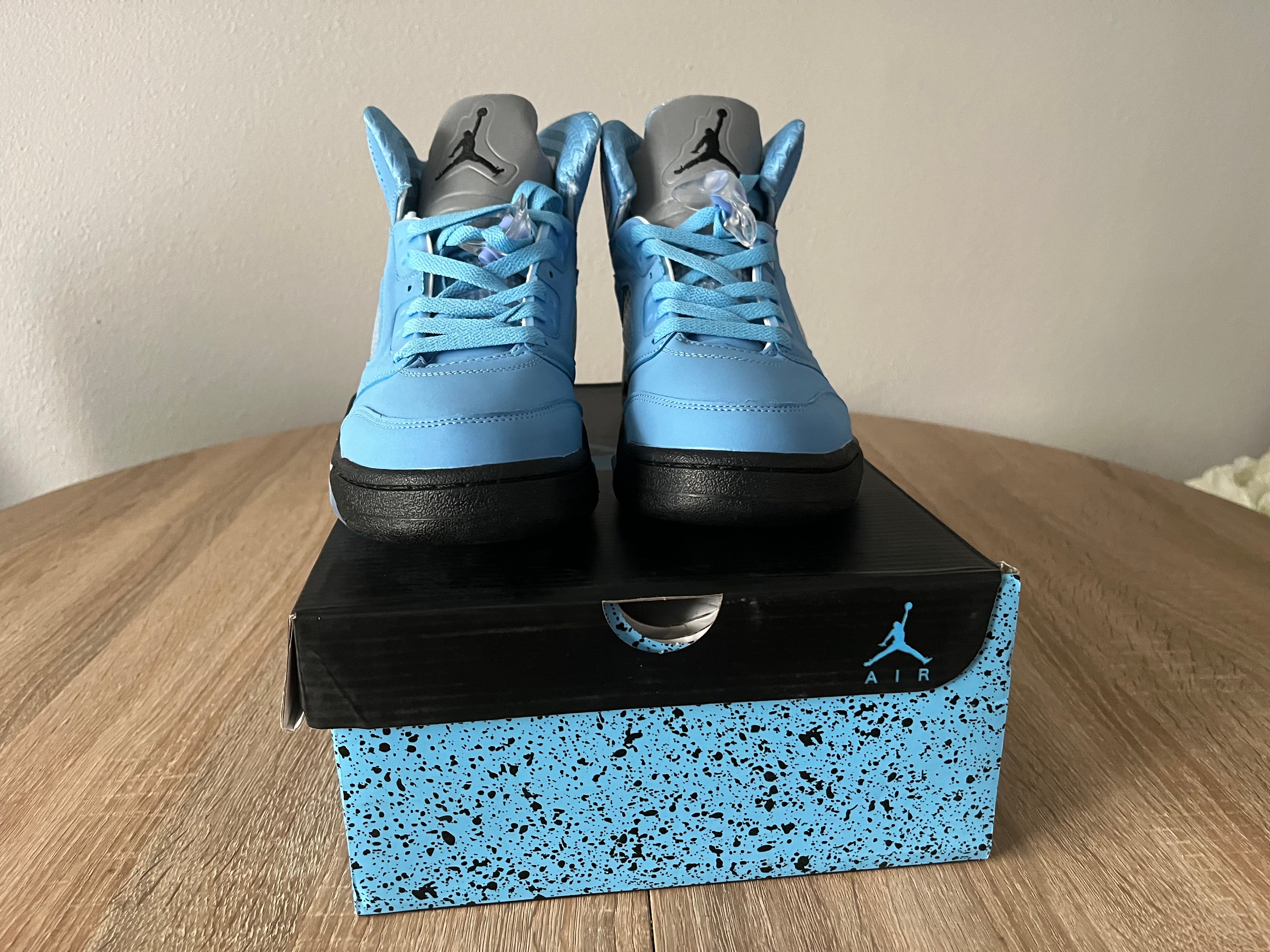 Blue Jordan 5